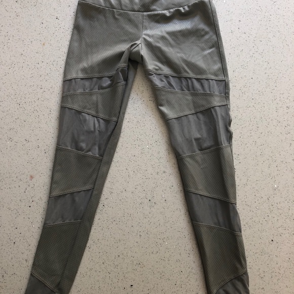 Onzie Mesh Cutout Leggings - Picture 2 of 3